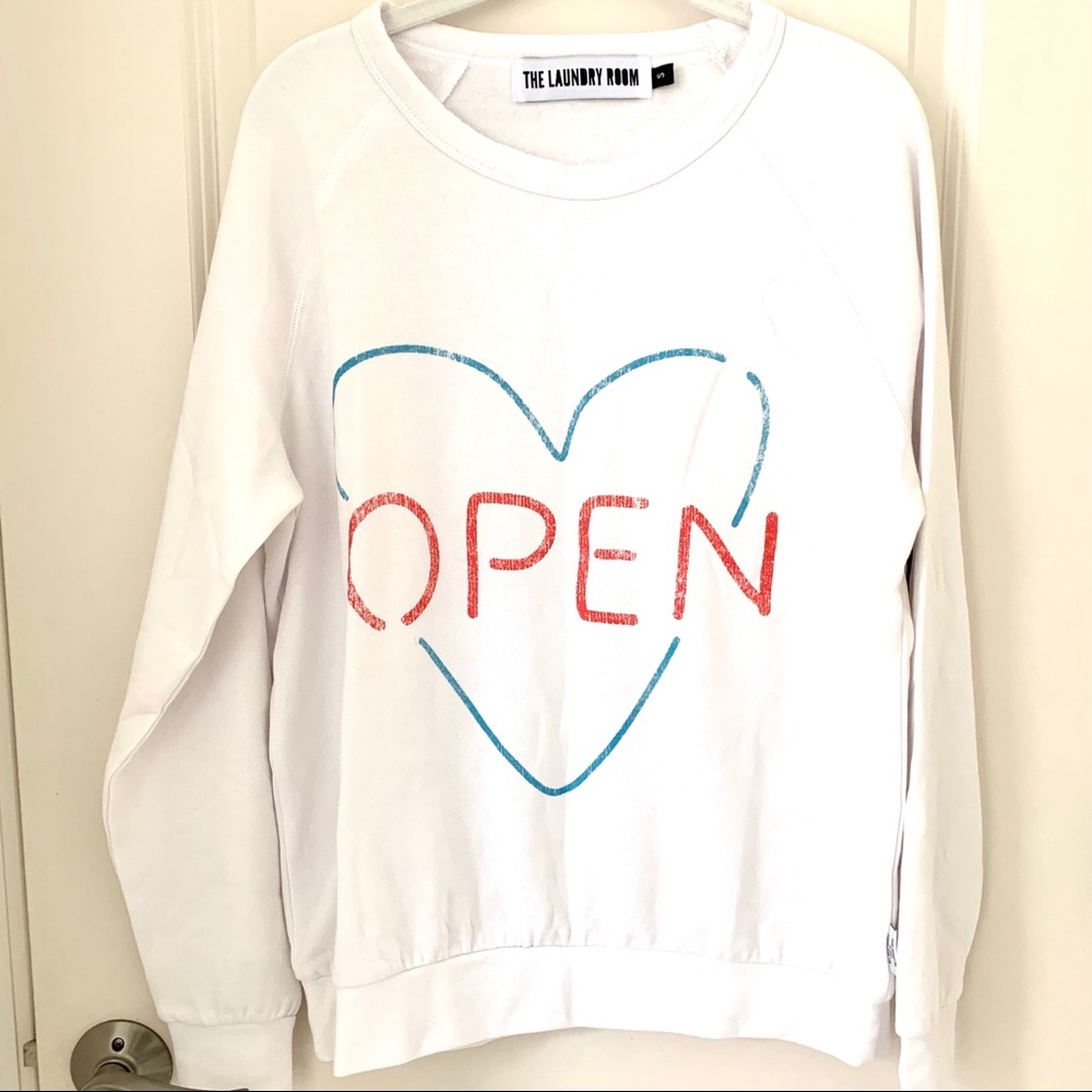 The Laundry Room white Open Heart Sweatshirt Small - Picture 4 of 13